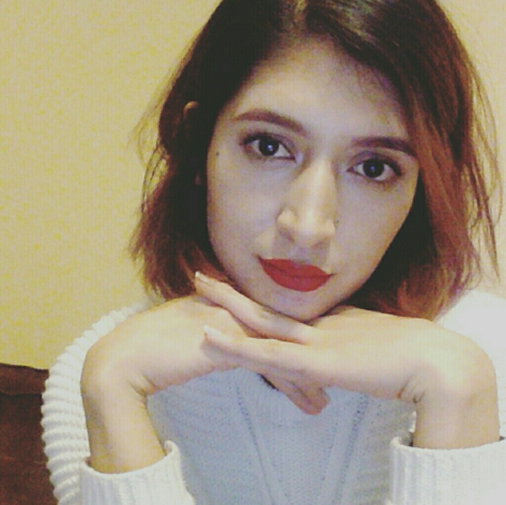 Meet your Posher, Zaira